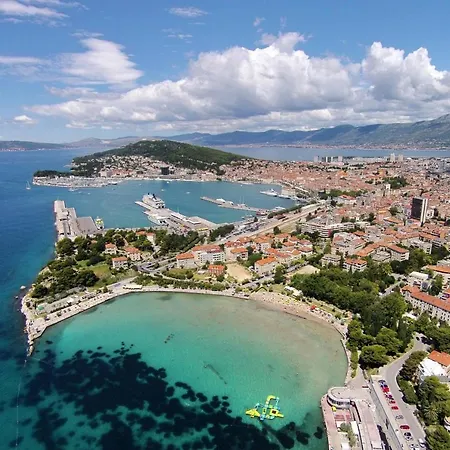 With Wifi - 12373 4* Сплит