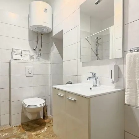 Гостевой дом With Wifi - 12373 Сплит